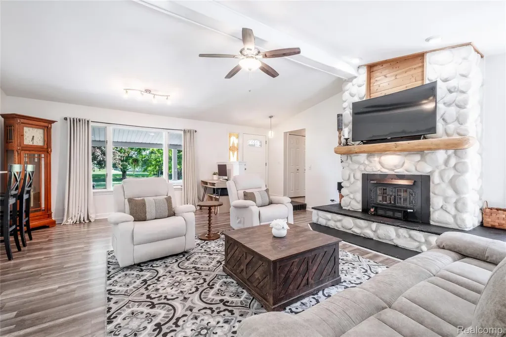 4418 N Gale Road Richfield Township MI 48423