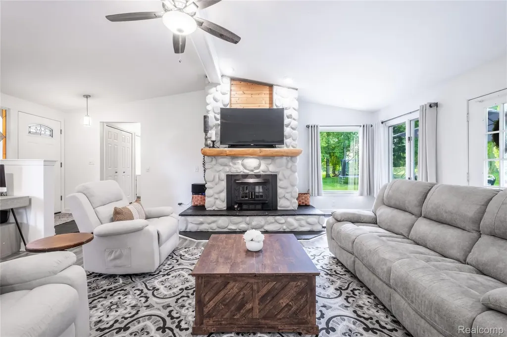 4418 N Gale Road Richfield Township MI 48423