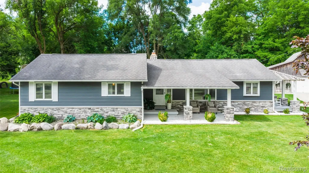 4418 N Gale Road Richfield Township MI 48423