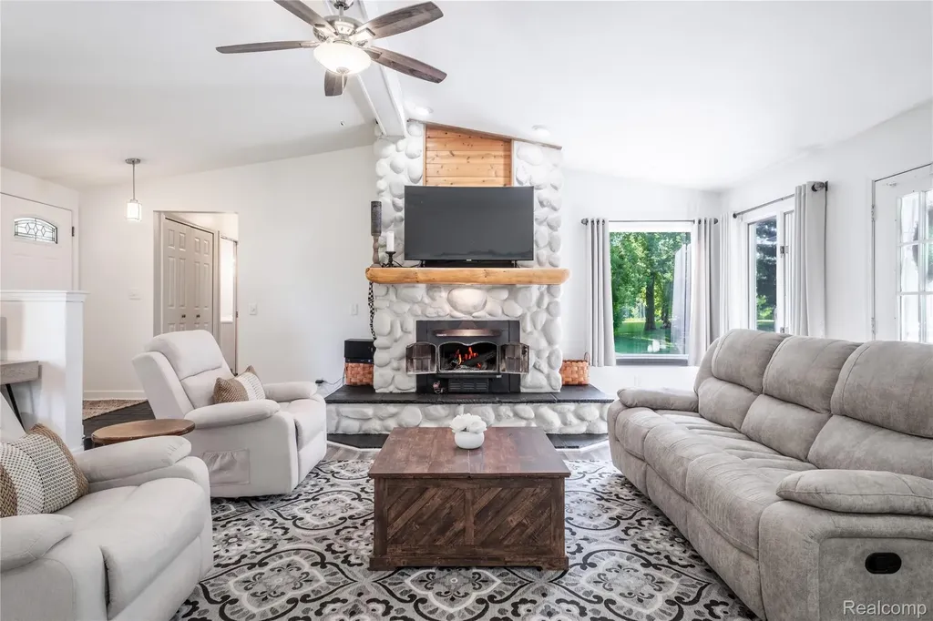 4418 N Gale Road Richfield Township MI 48423