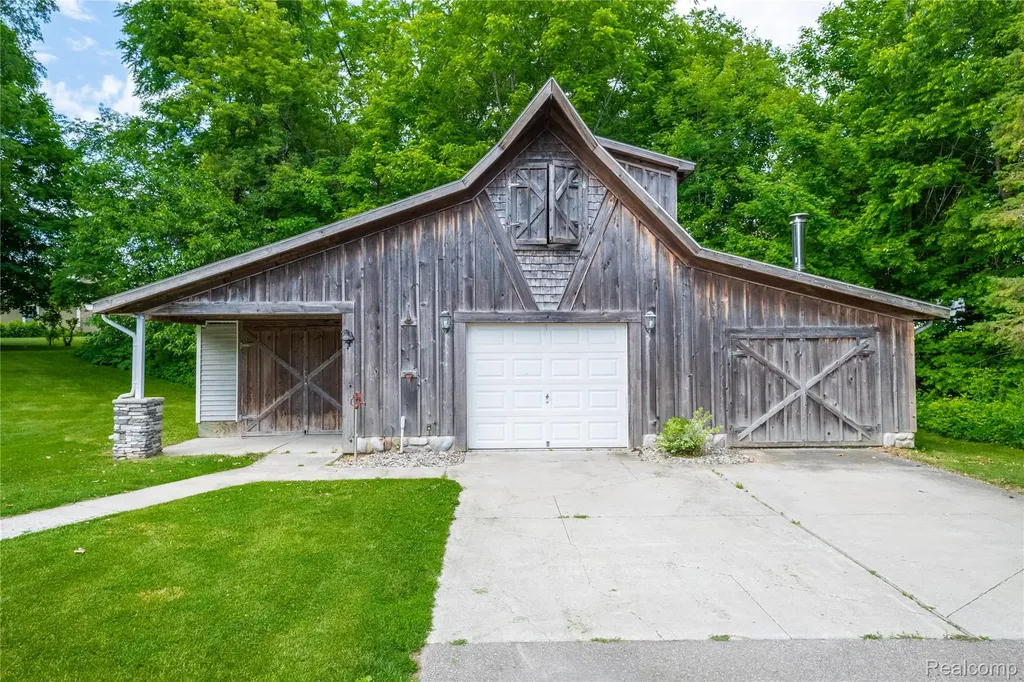 4418 N Gale Road Richfield Township MI 48423