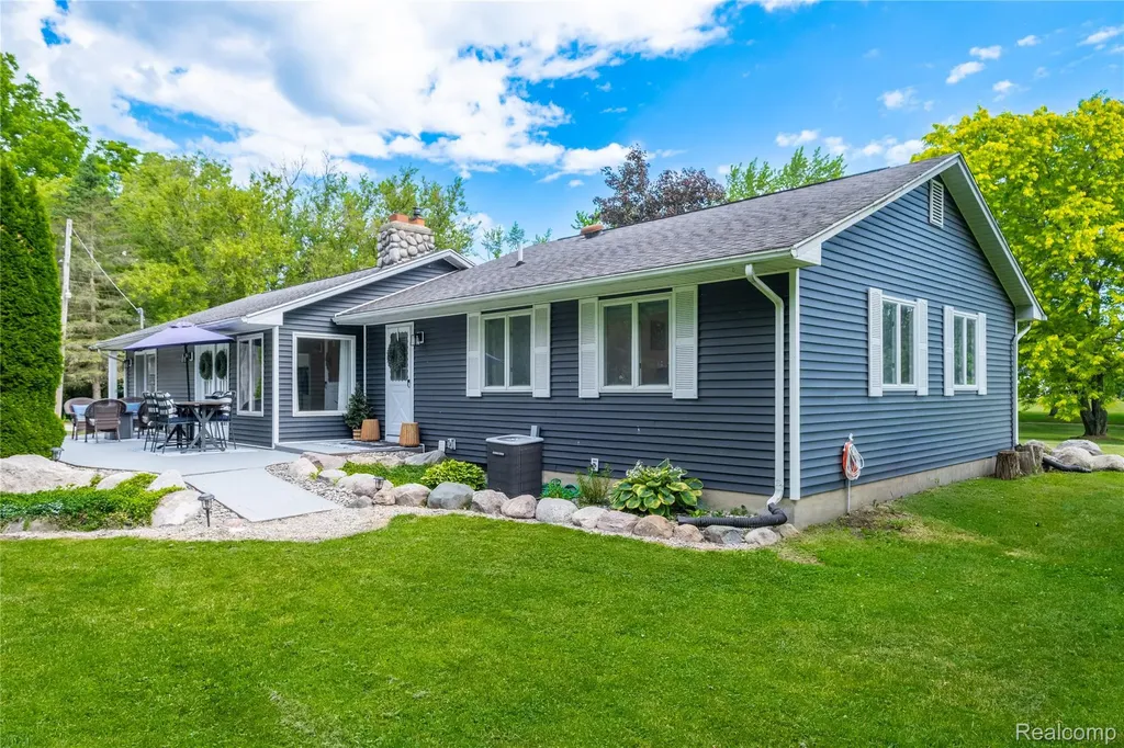 4418 N Gale Road Richfield Township MI 48423