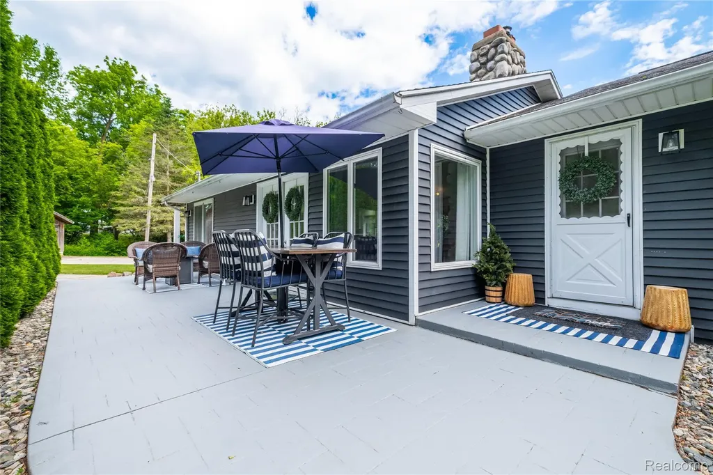 4418 N Gale Road Richfield Township MI 48423