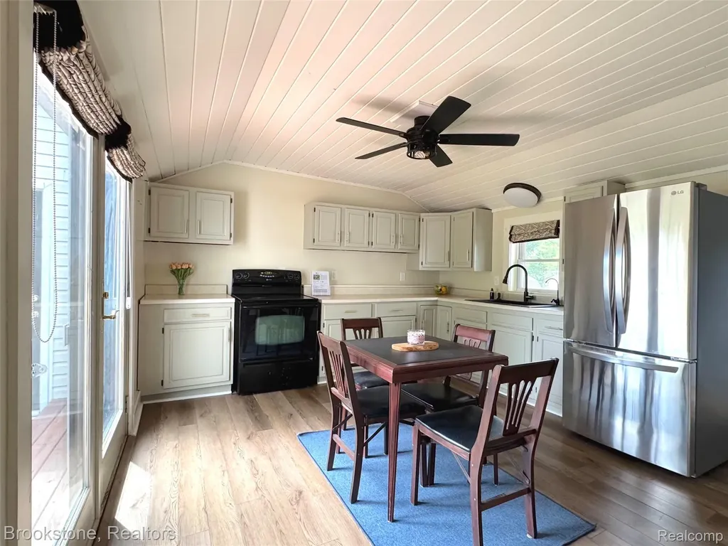 207 N Church Ortonville Village MI 48462