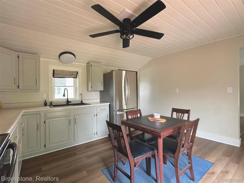 207 N Church Ortonville Village MI 48462