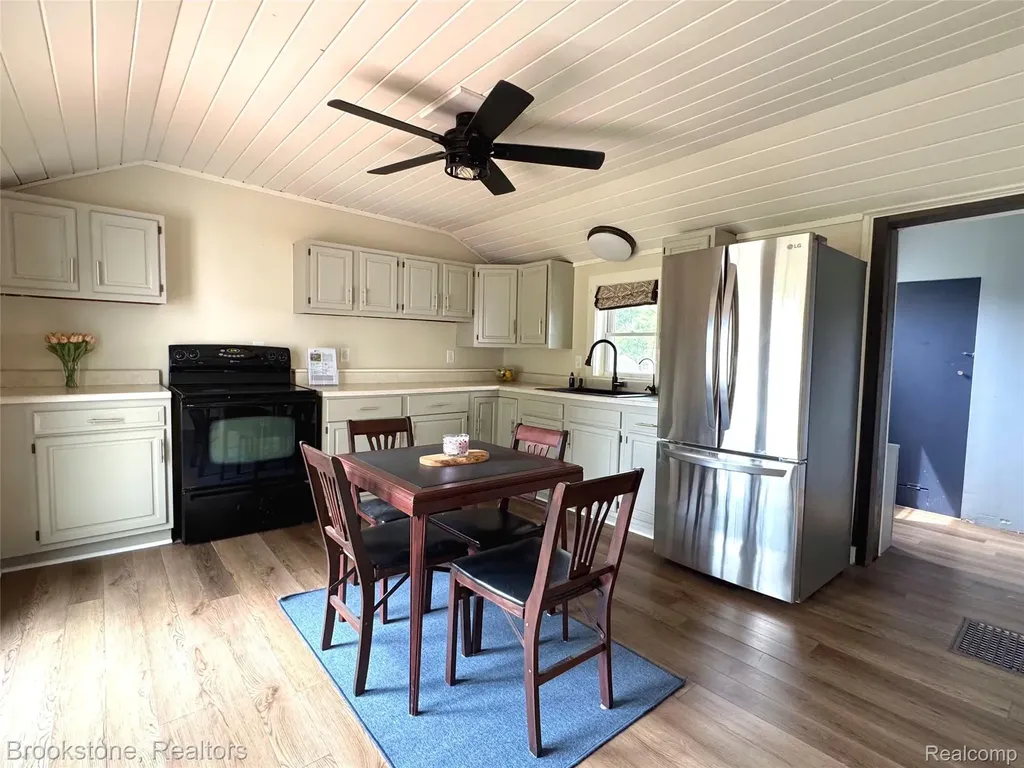 207 N Church Ortonville Village MI 48462