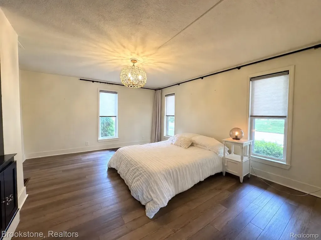 207 N Church Ortonville Village MI 48462