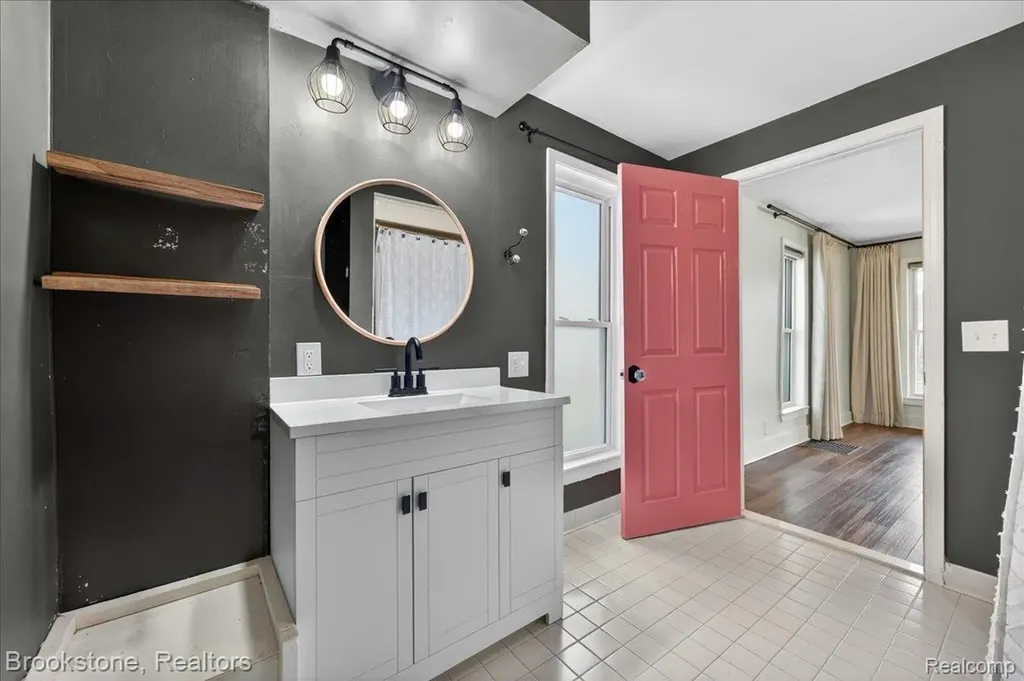 207 N Church Ortonville Village MI 48462