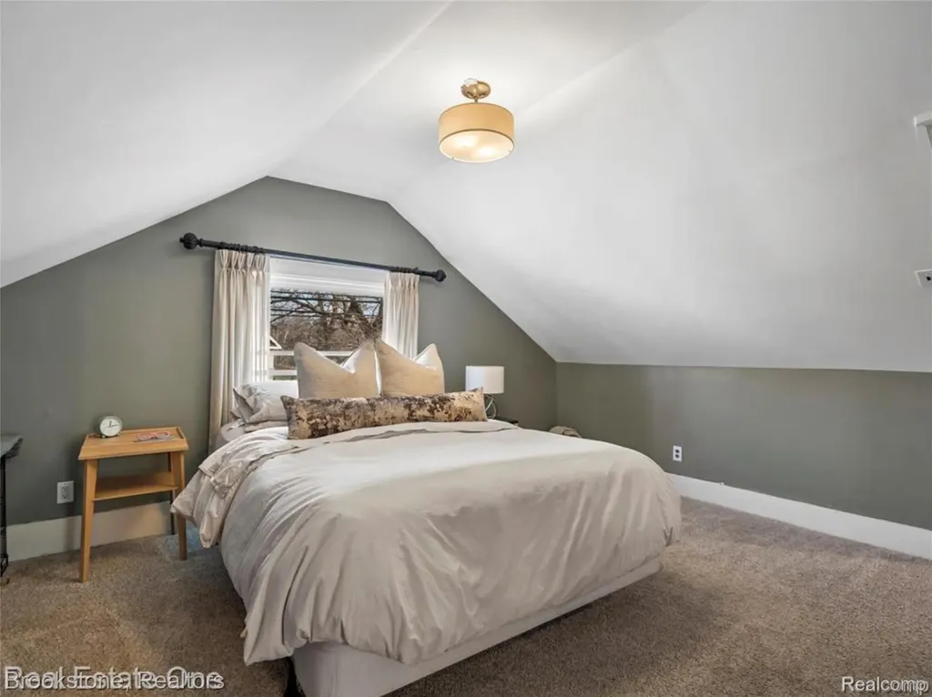 207 N Church Ortonville Village MI 48462