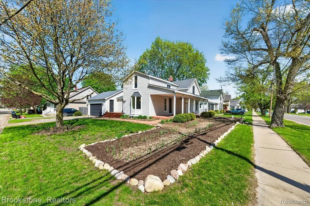 207 N Church Ortonville Village MI 48462