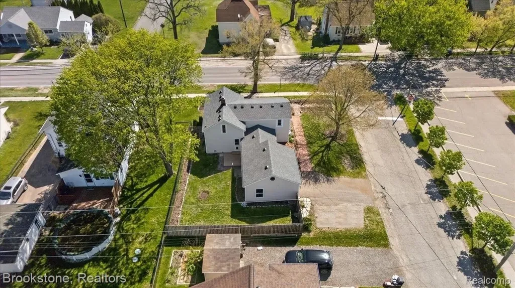 207 N Church Ortonville Village MI 48462