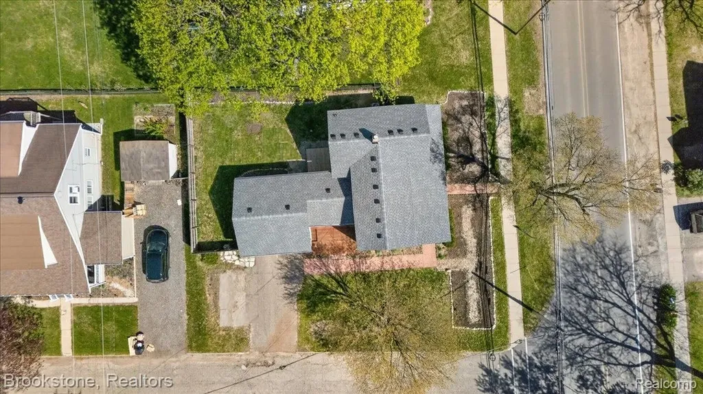 207 N Church Ortonville Village MI 48462