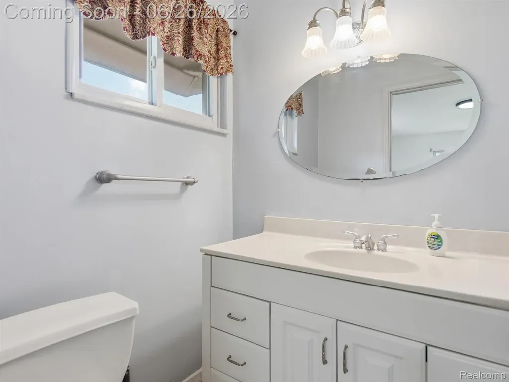 26826 Palomino Avenue Warren City MI 48089