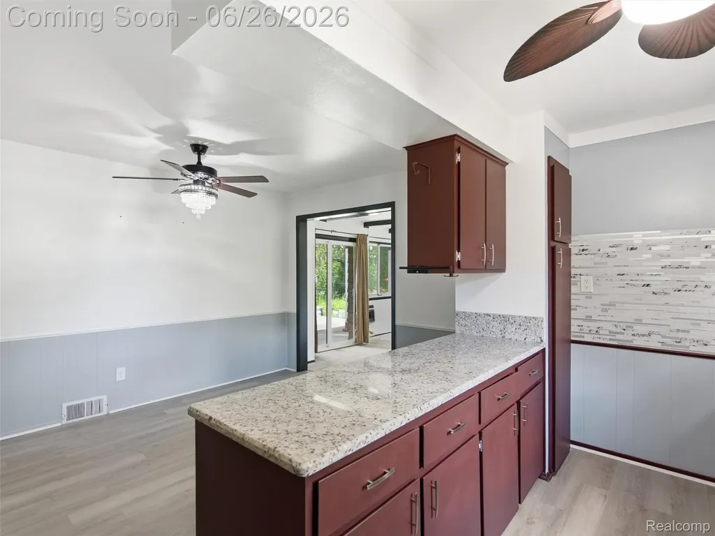 26826 Palomino Avenue Warren City MI 48089