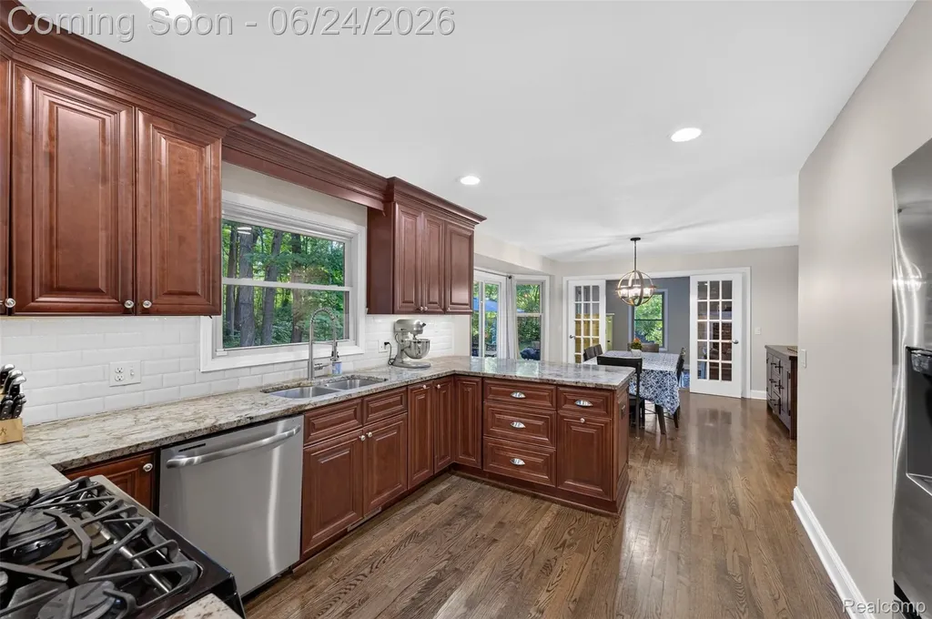 7556 Olde Sturbridge Trail Independence Charter Township MI 48348