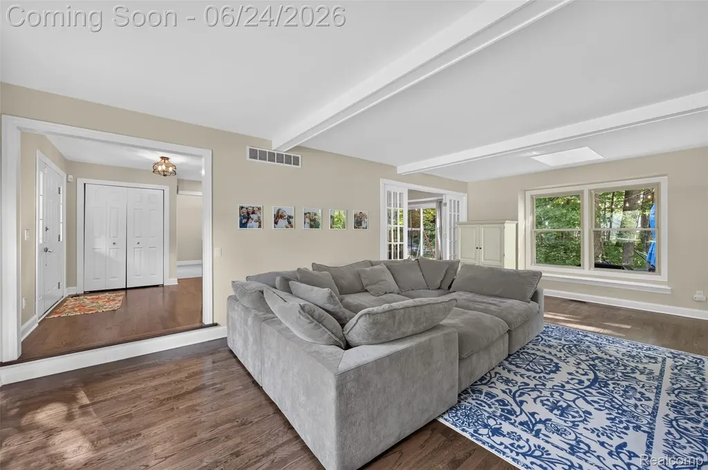 7556 Olde Sturbridge Trail Independence Charter Township MI 48348