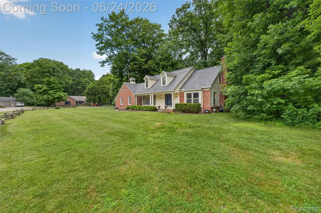 7556 Olde Sturbridge Trail Independence Charter Township MI 48348