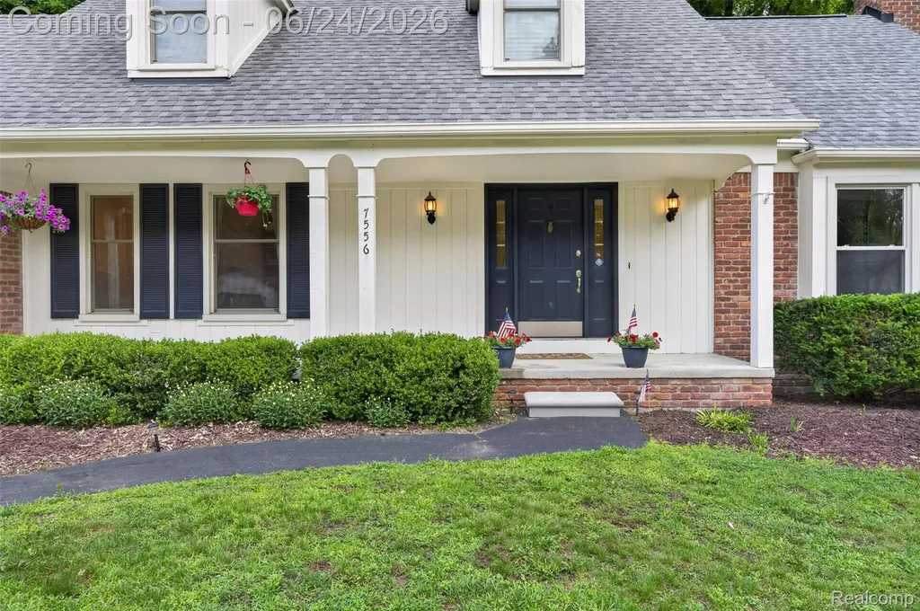 7556 Olde Sturbridge Trail Independence Charter Township MI 48348