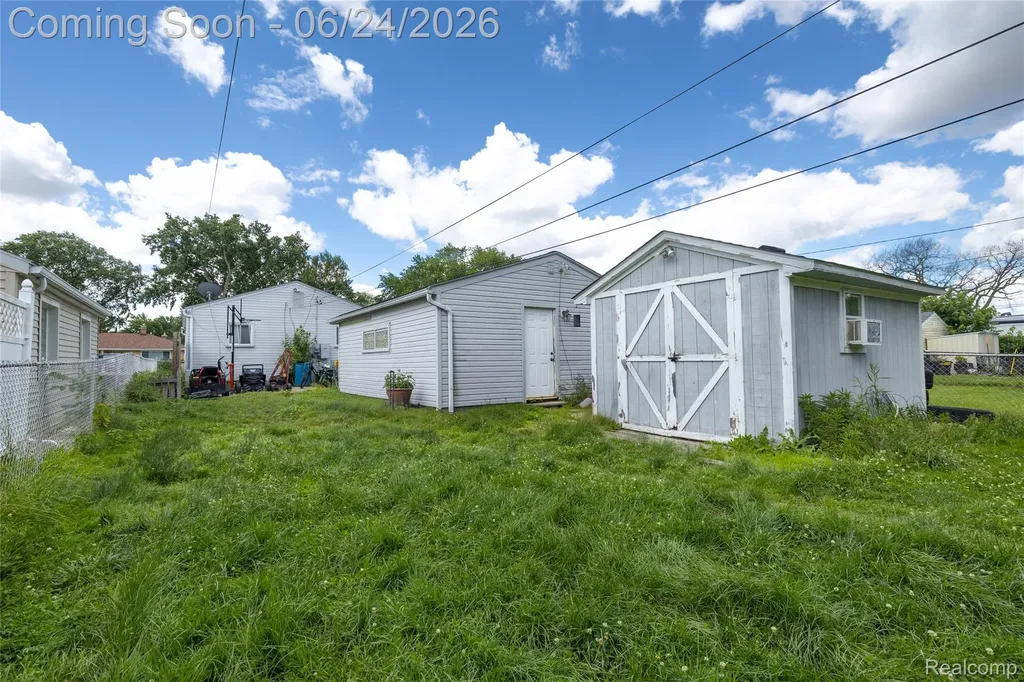 23421 Allor Street St. Clair Shores City MI 48082