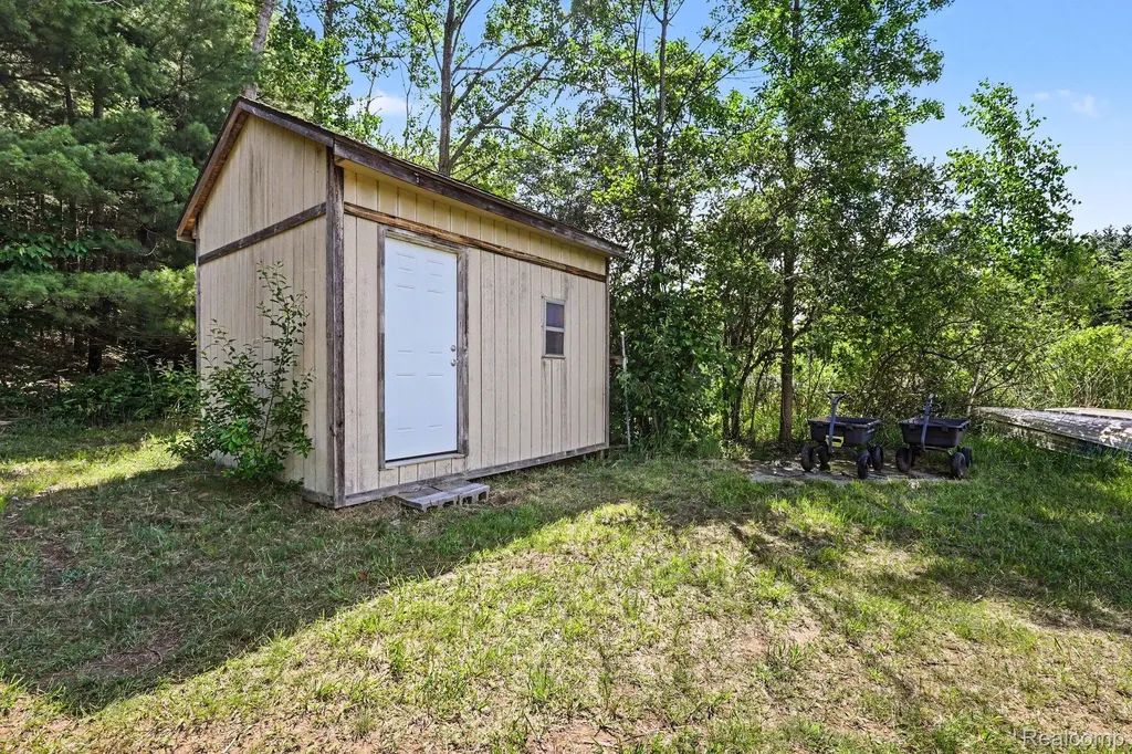4202 Kingston Road Koylton Township MI 48741