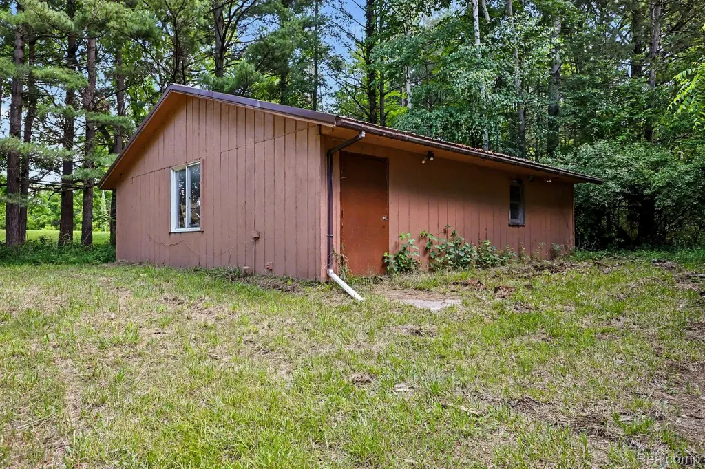 4202 Kingston Road Koylton Township MI 48741