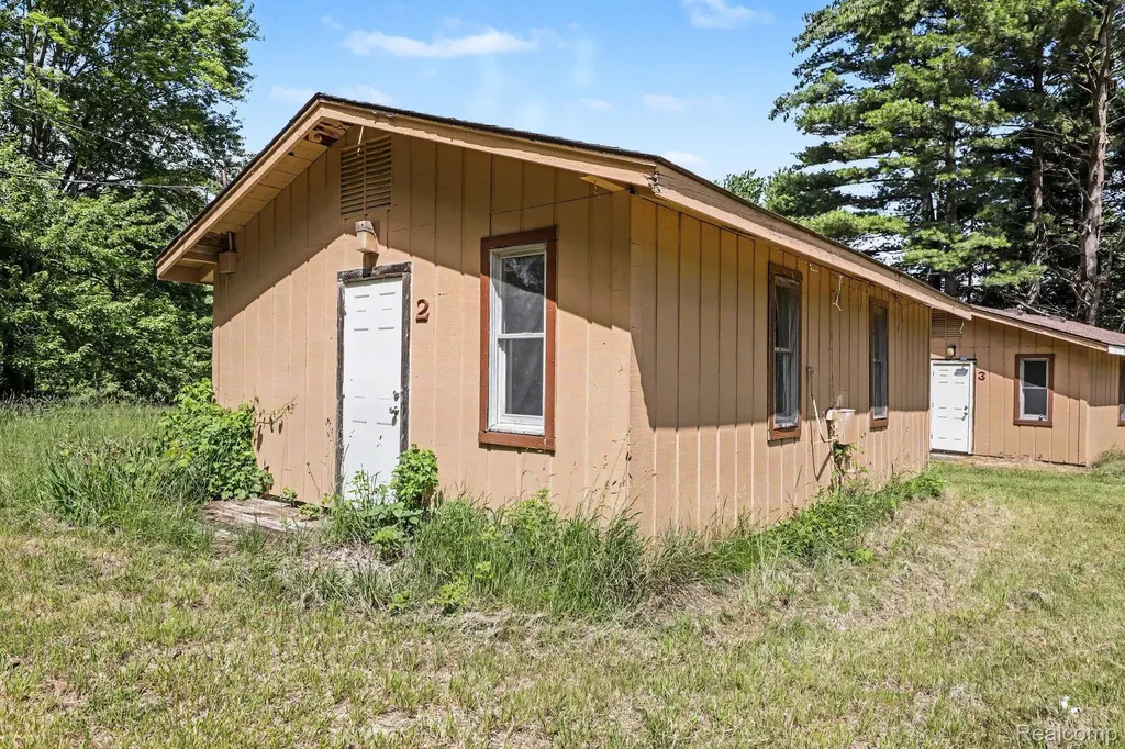 4202 Kingston Road Koylton Township MI 48741