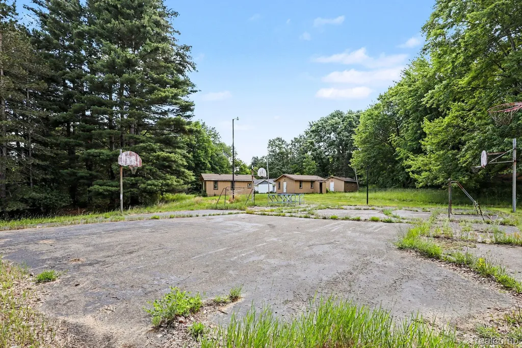 4202 Kingston Road Koylton Township MI 48741