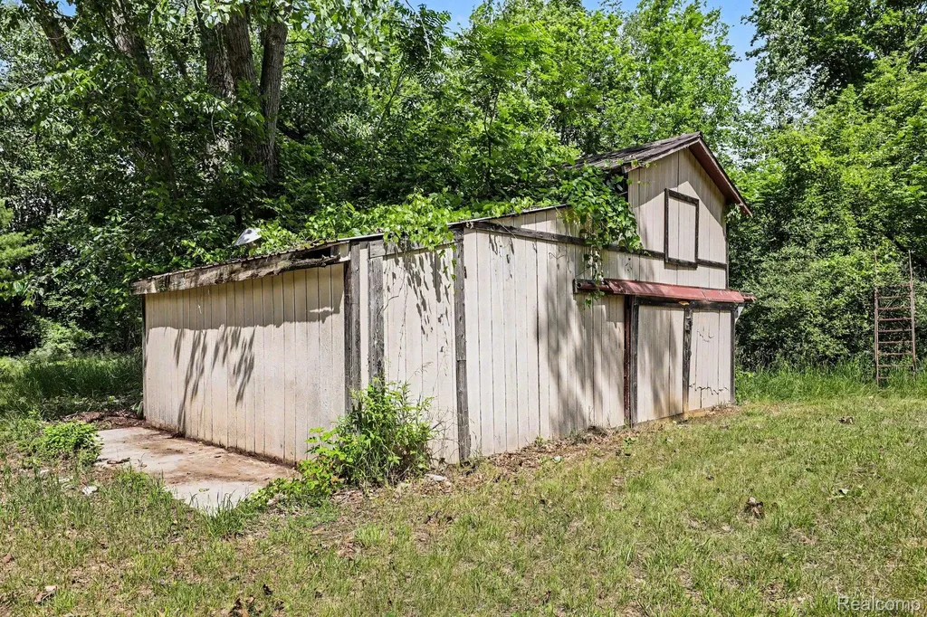 4202 Kingston Road Koylton Township MI 48741