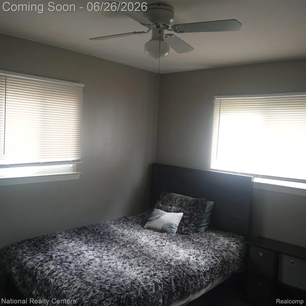 1624 Knowles Street Ypsilanti Charter Township MI 48198