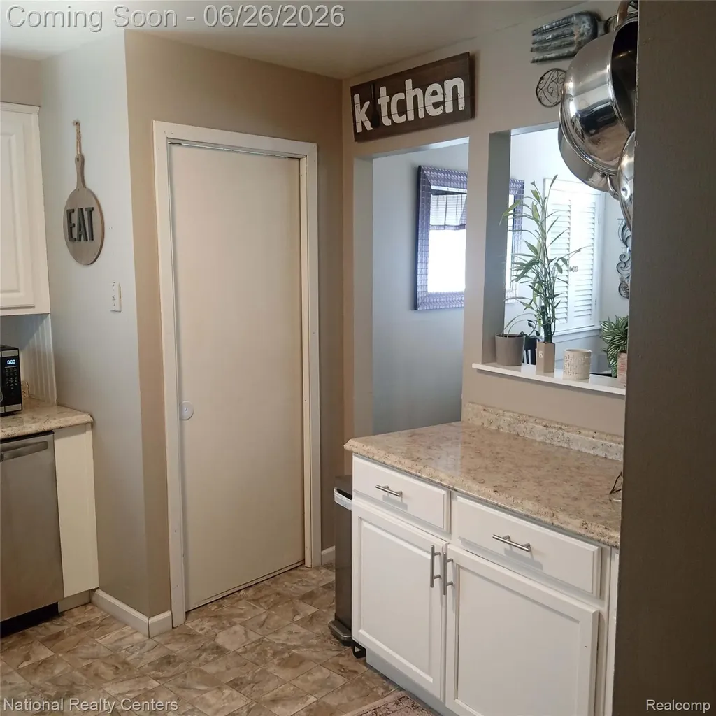 1624 Knowles Street Ypsilanti Charter Township MI 48198