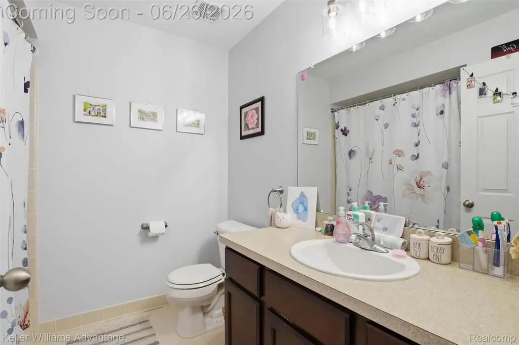 51121 Gold Ridge Lane Canton Charter Township MI 48188
