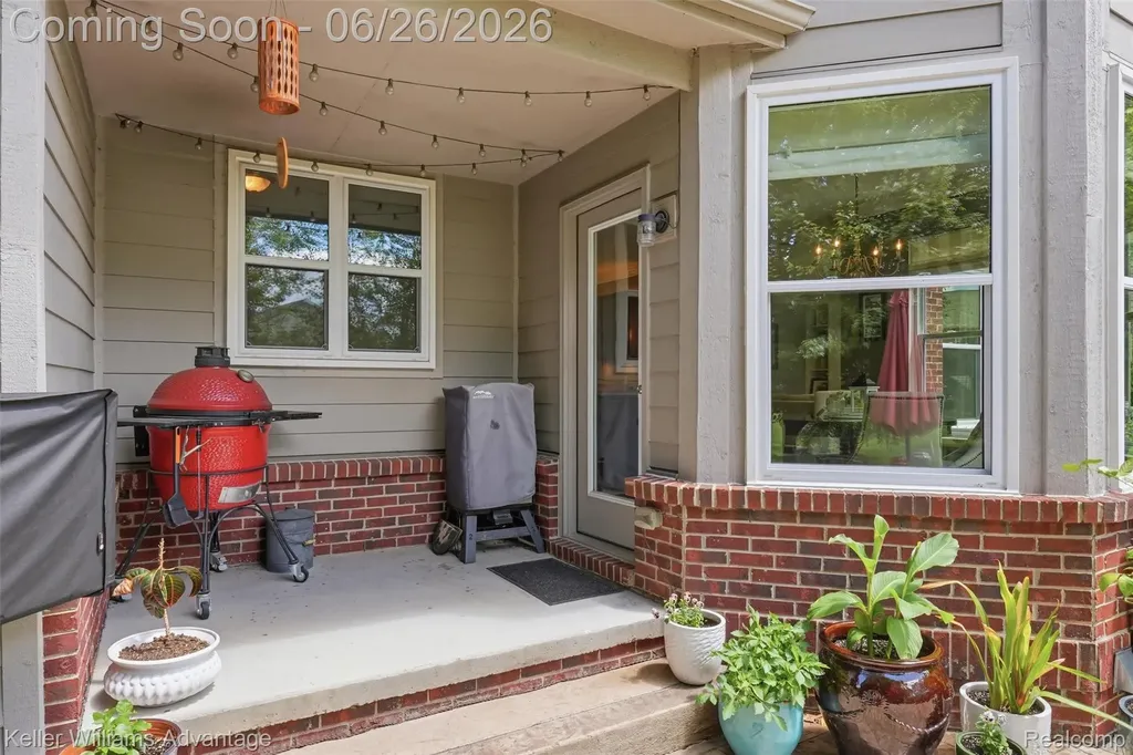 51121 Gold Ridge Lane Canton Charter Township MI 48188