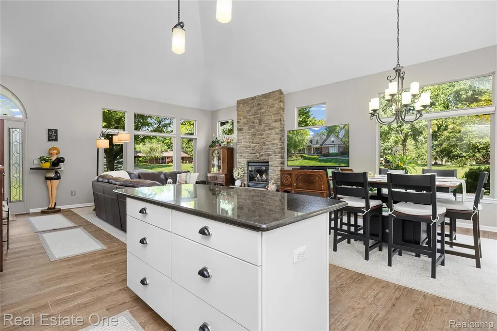 26345 Pillsbury Street Farmington Hills City MI 48334