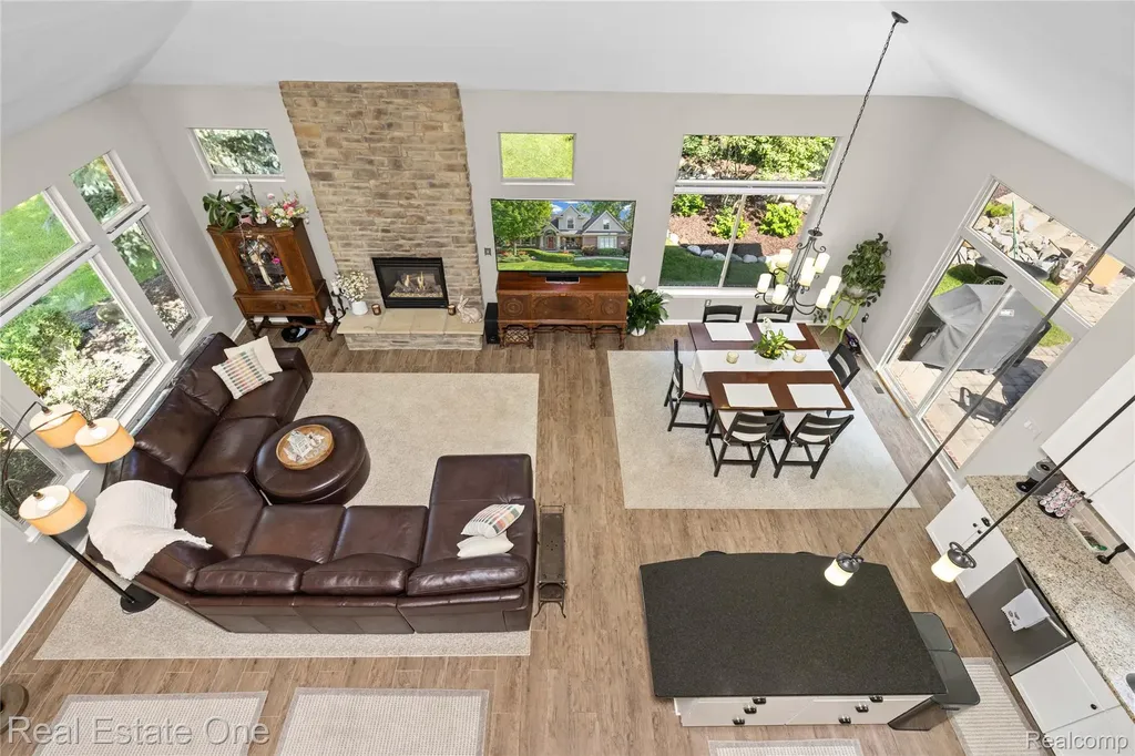 26345 Pillsbury Street Farmington Hills City MI 48334