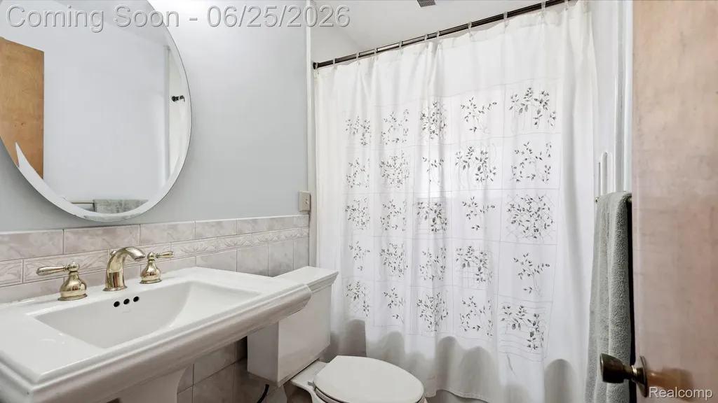 13451 Ward Street Southgate City MI 48195