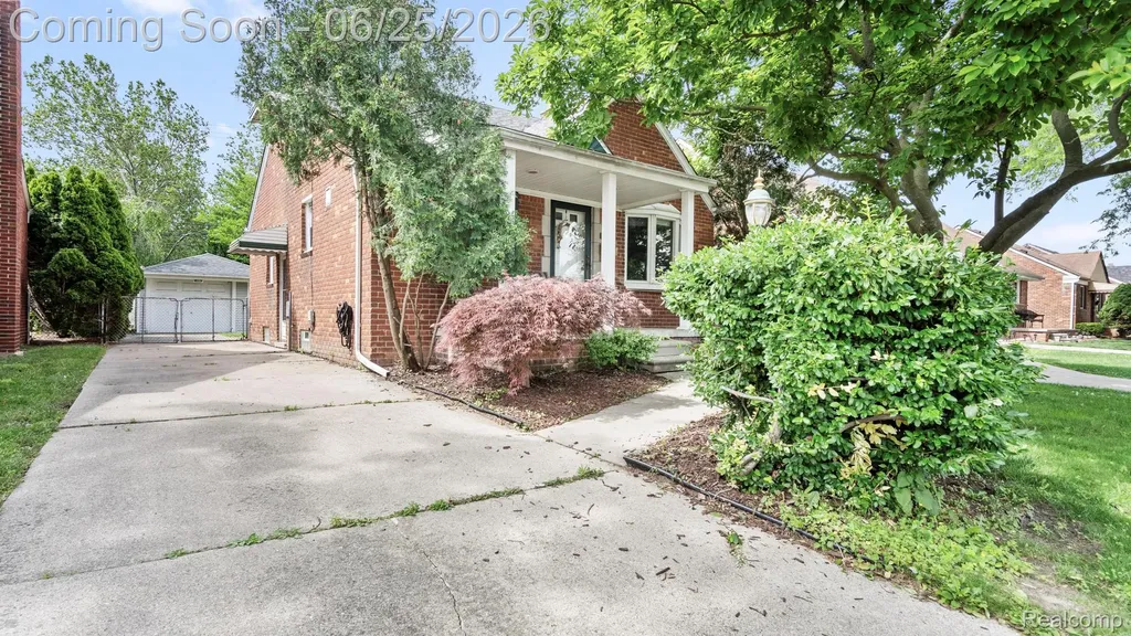 13451 Ward Street Southgate City MI 48195