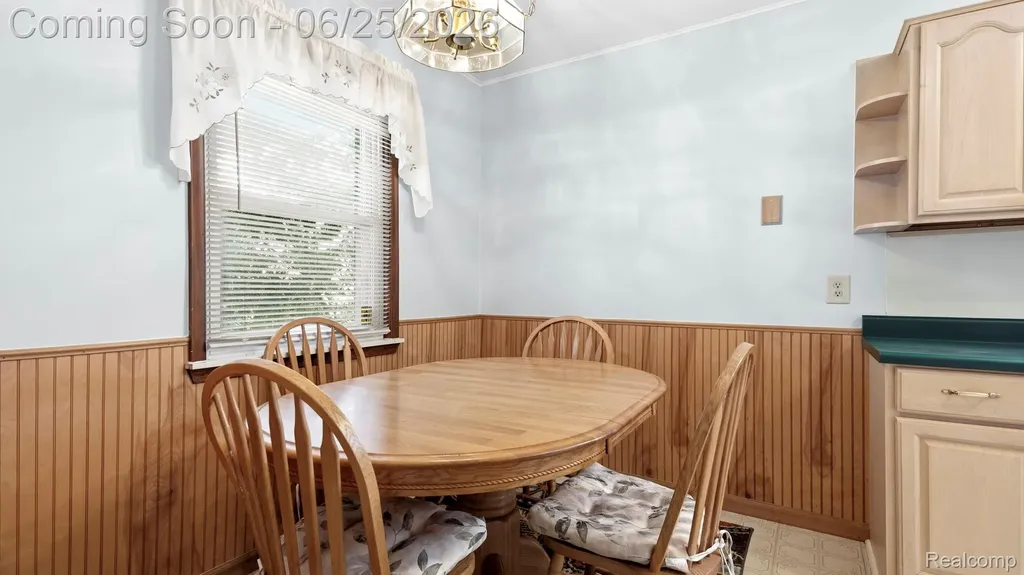 13451 Ward Street Southgate City MI 48195