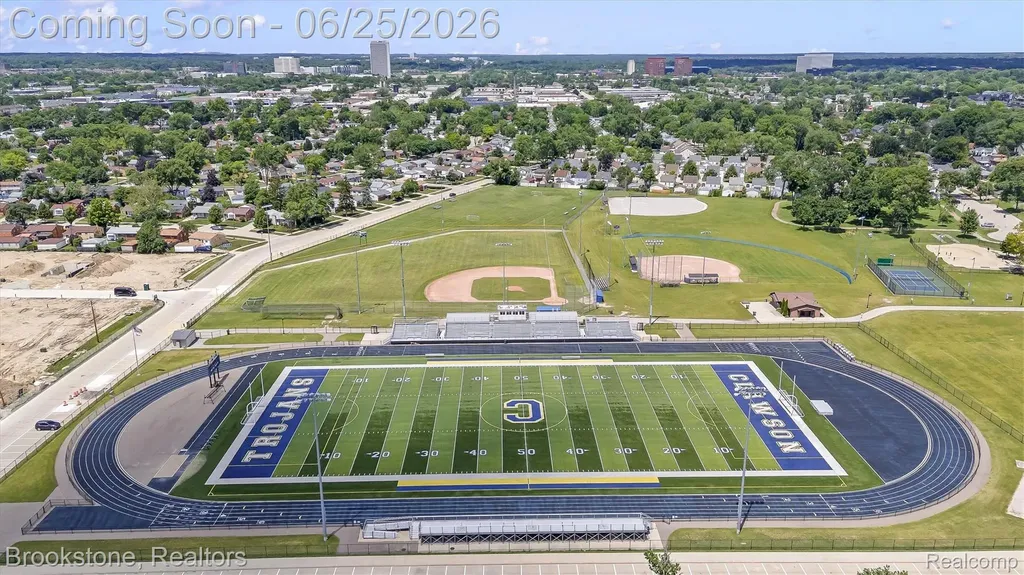 256 Leroy Avenue Clawson City MI 48017