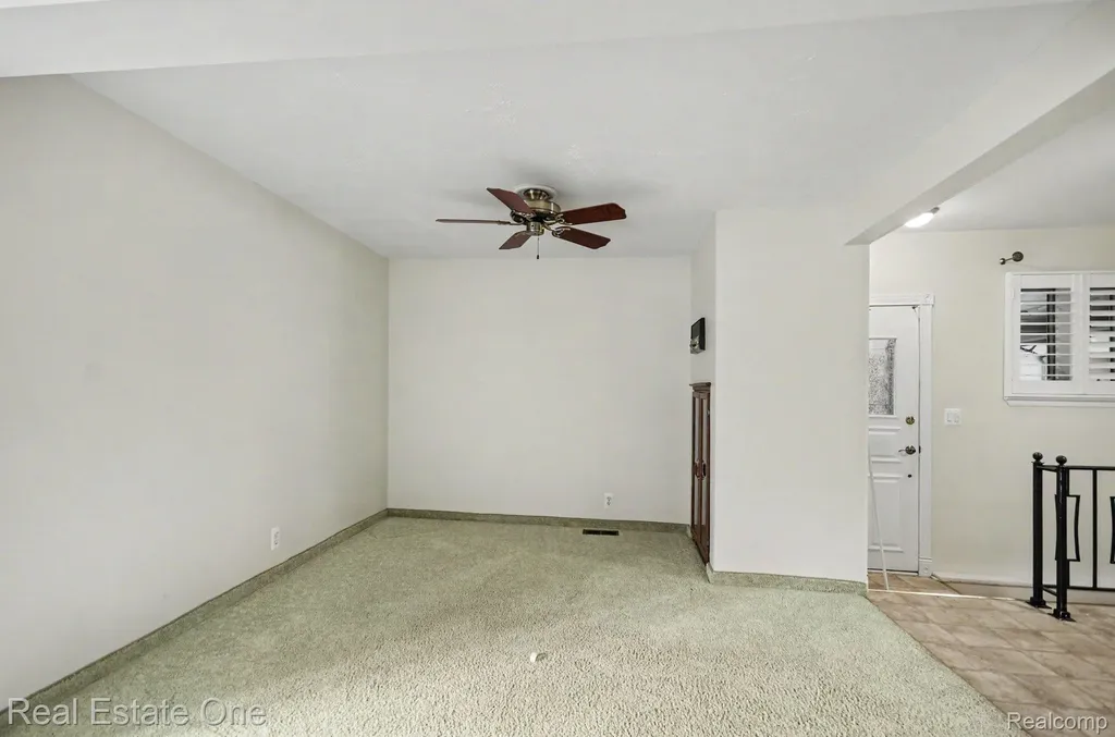 15064 Masonic Boulevard Warren City MI 48088