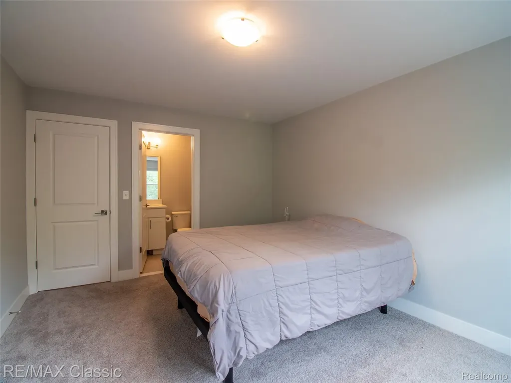 5163 Avery Street Detroit City MI 48208