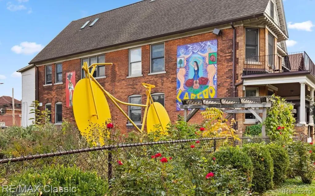 5163 Avery Street Detroit City MI 48208