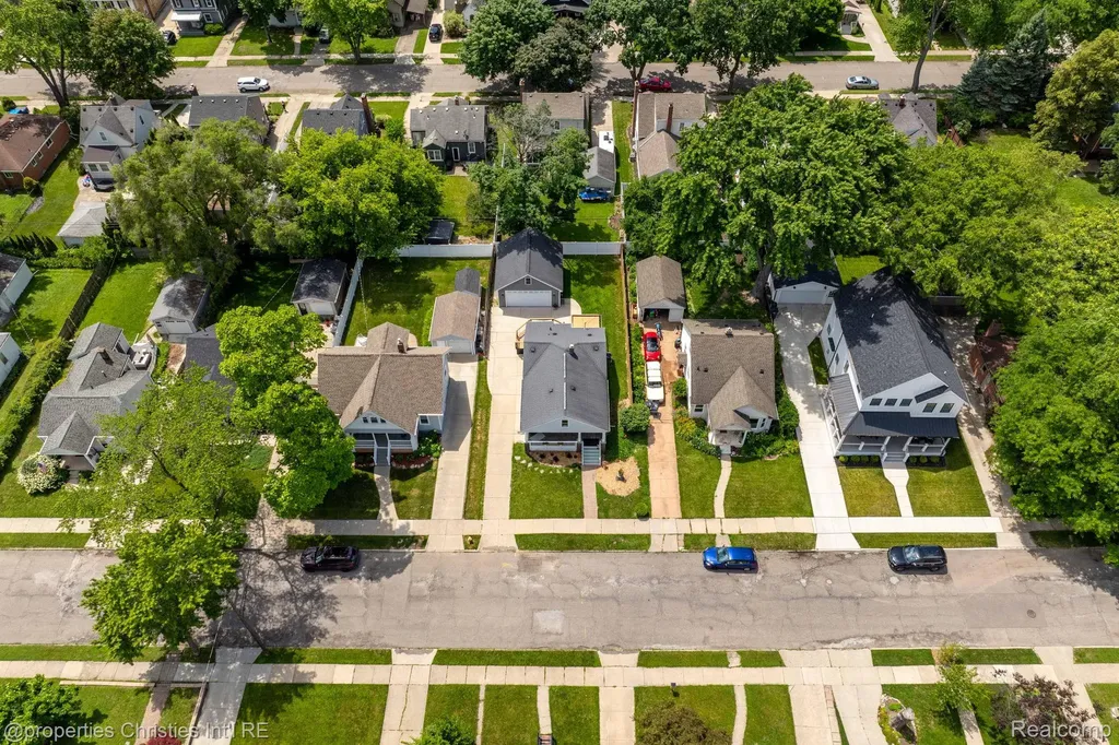 3059 Griffith Avenue Berkley City MI 48072