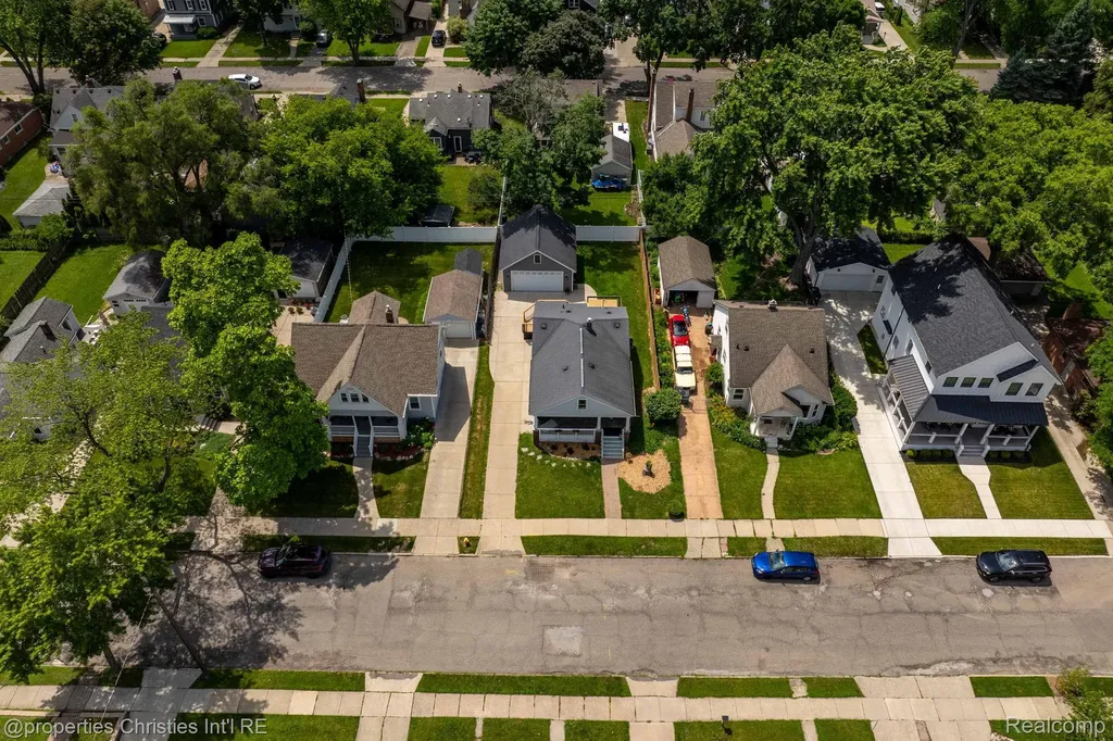 3059 Griffith Avenue Berkley City MI 48072