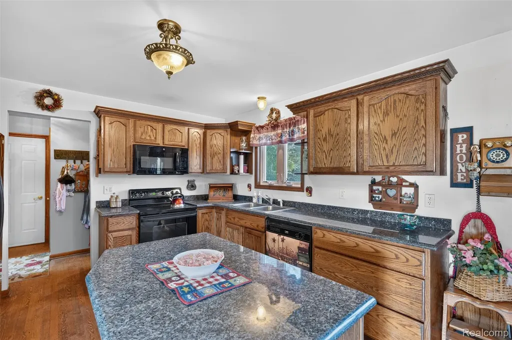 431 Rowley Drive Attica Township MI 48412