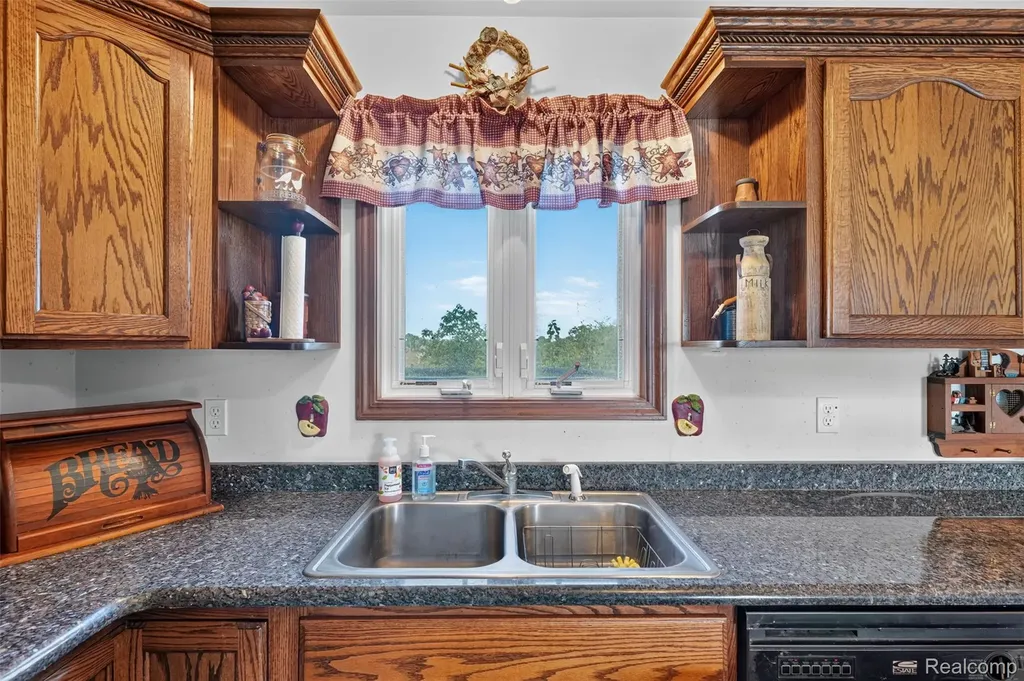 431 Rowley Drive Attica Township MI 48412