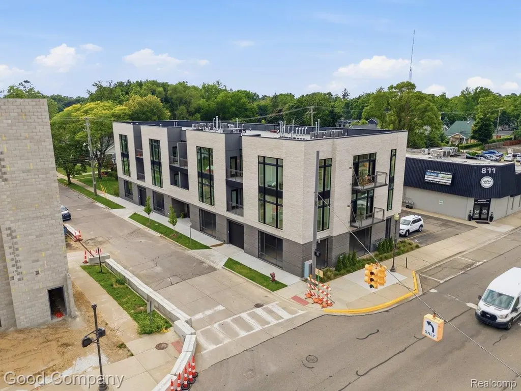 110 Austin Avenue Royal Oak City MI 48067