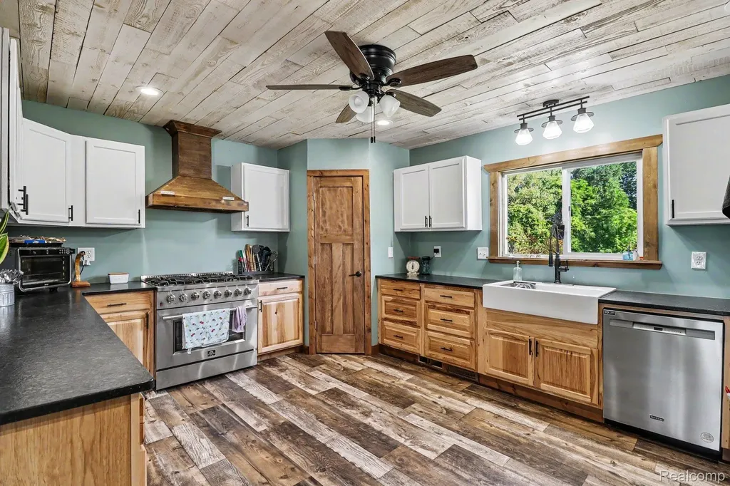 2150 E Snover Road Dayton Township MI 48744