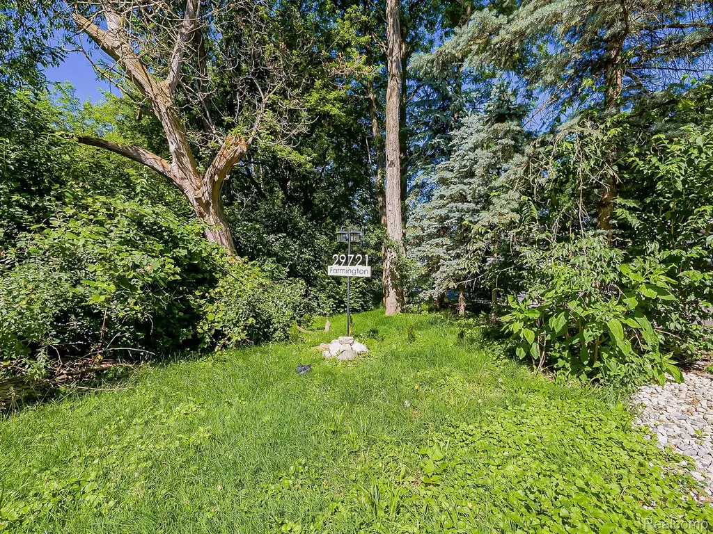 29721 Farmington Road Farmington Hills City MI 48334
