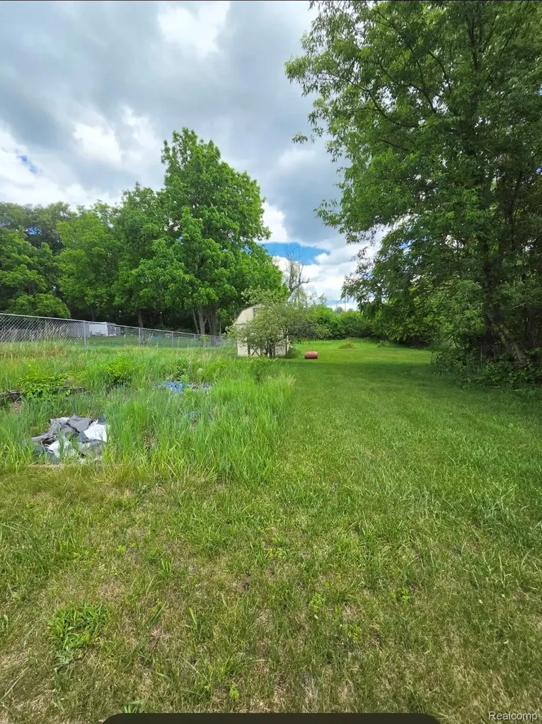 4733 Jamm Road Orion Charter Township MI 48359