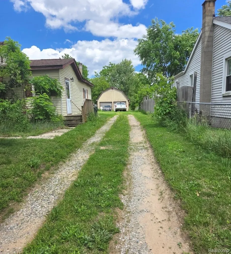 4733 Jamm Road Orion Charter Township MI 48359